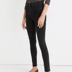Madewell Petite 10" High-Rise Skinny Jeans in Robert Wash: Button-Front Edition